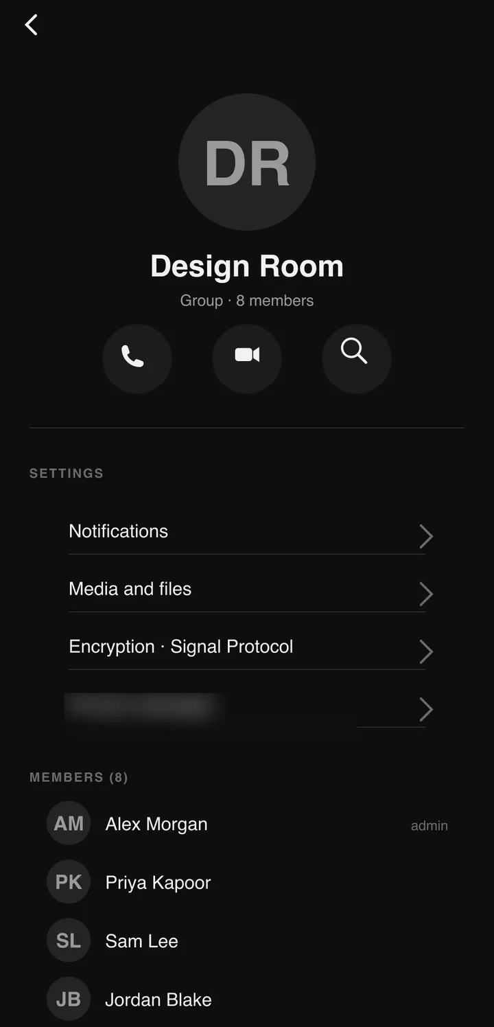 The Bluetune group details screen with participant list and group controls